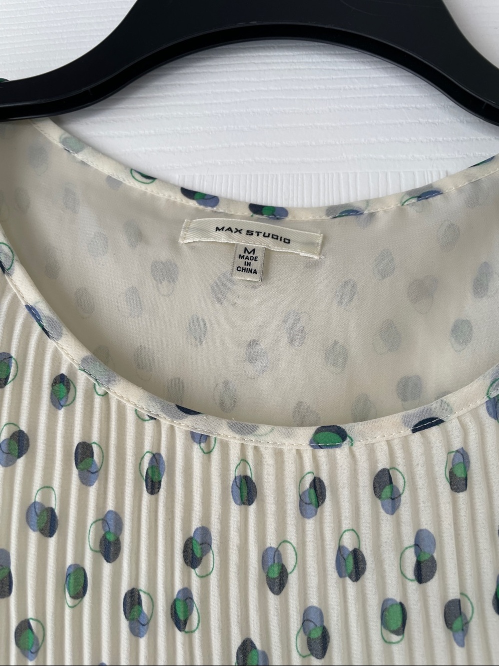 Max Studio Polka Dot Blouse Size Medium - Picture 2 of 4